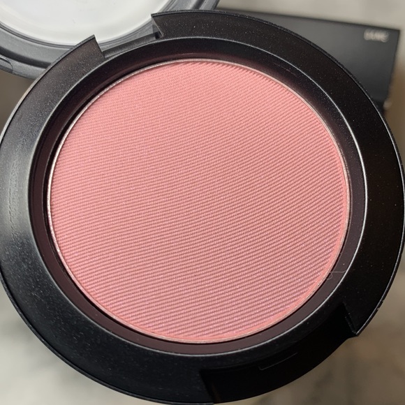 NIB DAME RARE MAC Powder Blush - Picture 5 of 16